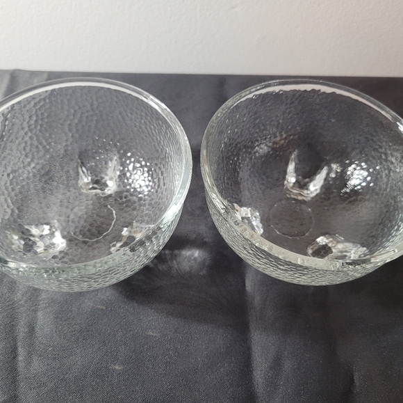 Vintage 1960’s, Crisa Footed pebbled Glass Bowls, Set Of 2 - Picture 2 of 6